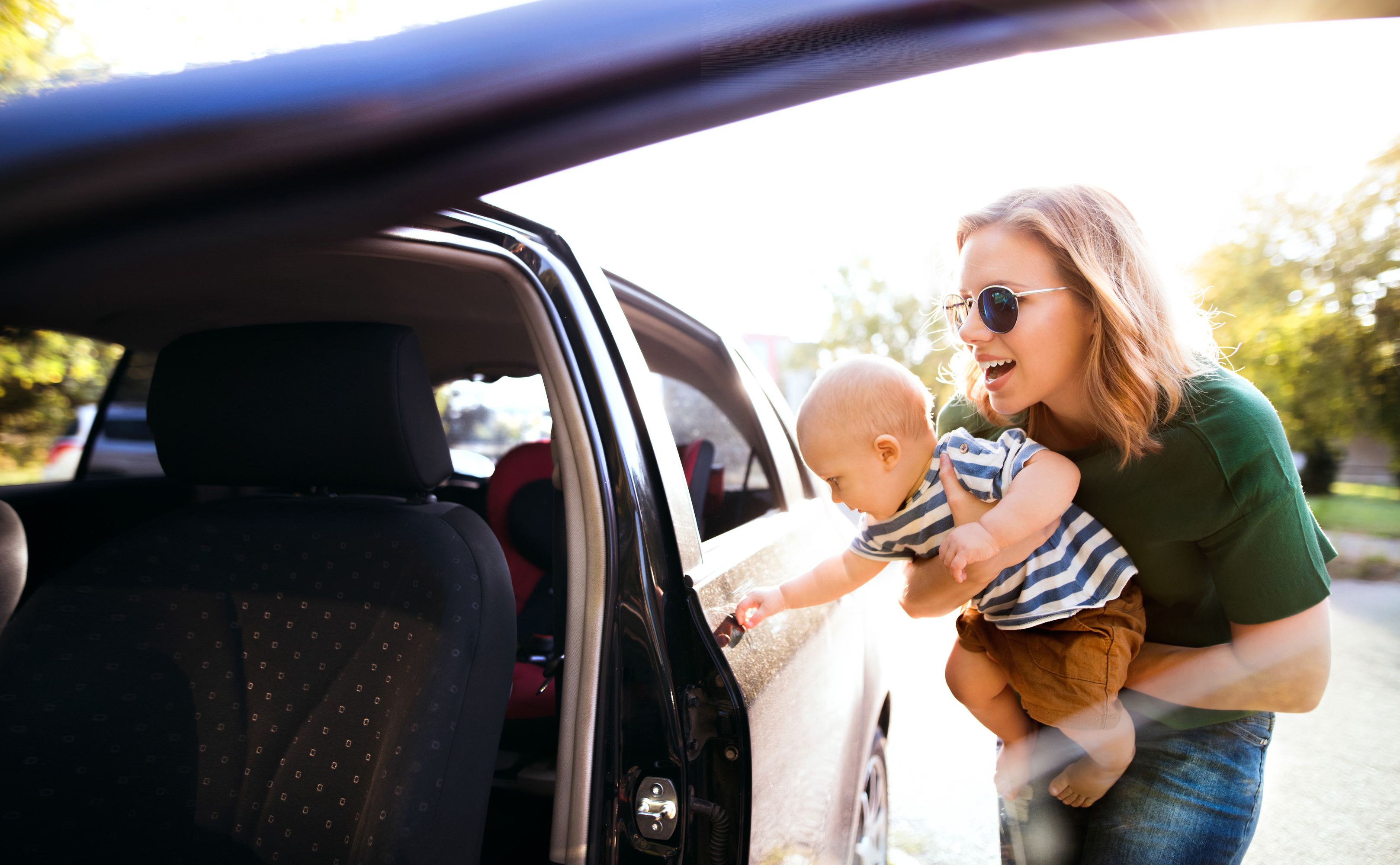 Traveling With Your Baby? Here Are Some Vital Accessories!